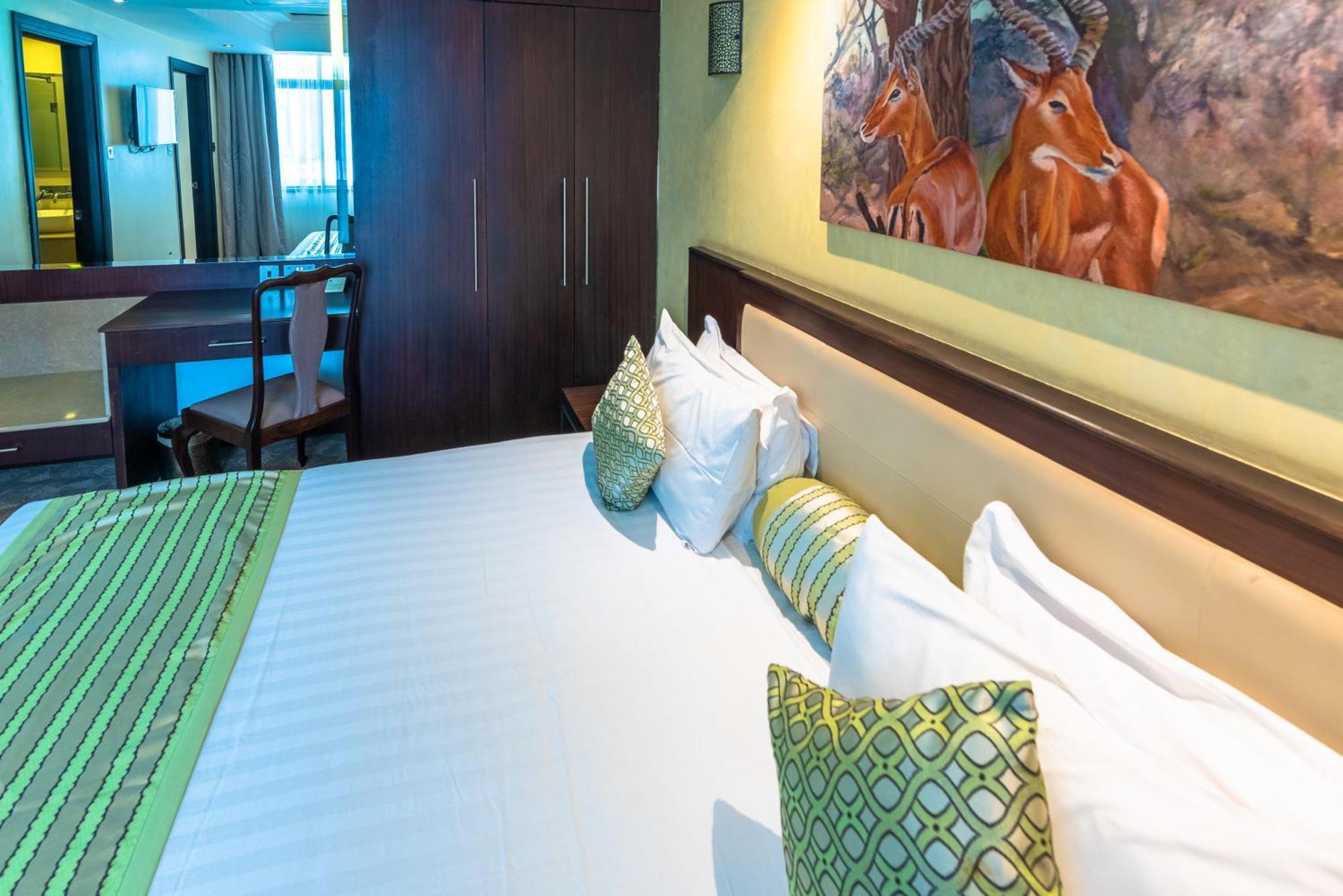 Suite Balcony,1278364933:JPEG