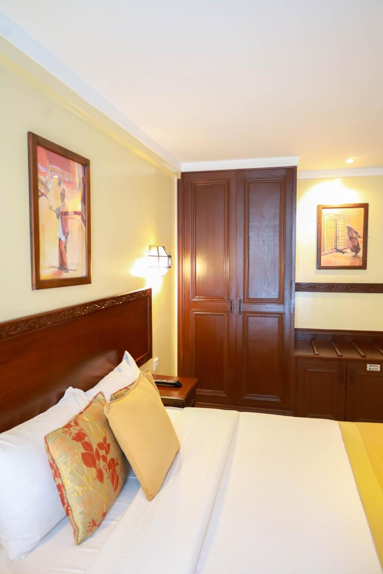 Standard Room 1 Double Bed 21Sqm Air Conditionned Room Service Tea Coffee Flat Screen Tv,1533413335:JPEG